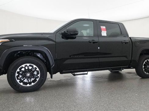 New 2026 Toyota Tundra SR5 AWD/4WD image 39