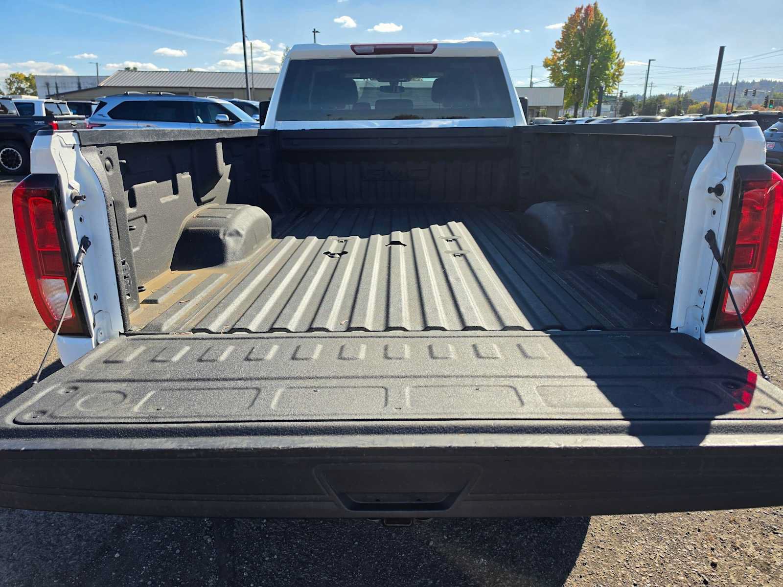 Used 2022 GMC Sierra 3500 Pro w/ Gooseneck/5TH Wheel Package AWD/4WD image 18