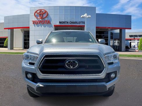 Used 2023 Toyota Tacoma SR5 w/ Technology Package AWD/4WD image 3