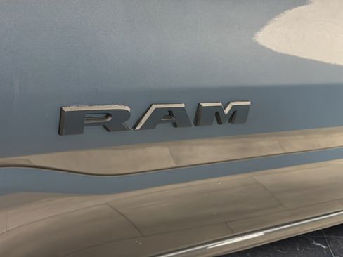 Used 2020 RAM 1500 Big Horn AWD/4WD image 40