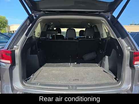 Used 2023 Volkswagen Atlas SE w/ Panoramic Sunroof Package FWD image 8