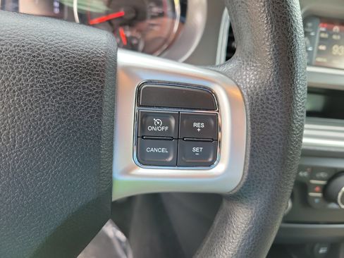 Used 2012 Dodge Charger SE image 15