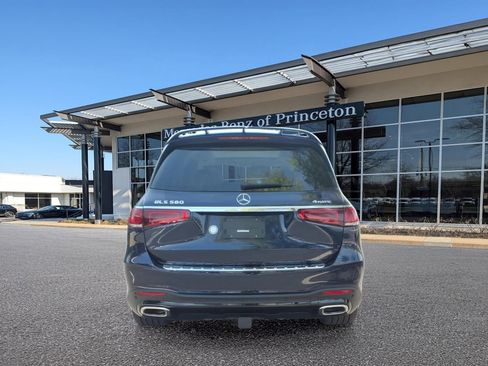 Certified 2022 Mercedes-Benz GLS 580 4MATIC image 4