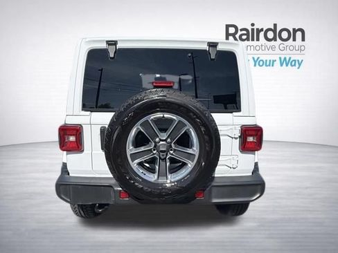Used 2022 Jeep Wrangler Unlimited Sahara w/ LED Lighting Group AWD/4WD image 6
