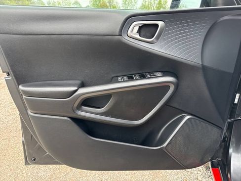 Used 2021 Kia Soul GT-Line FWD image 20