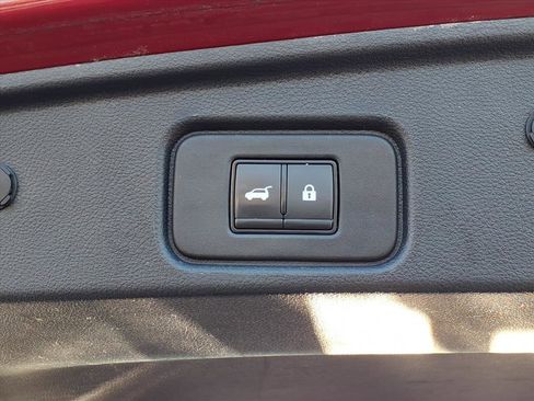 Used 2023 Nissan Pathfinder SL image 12