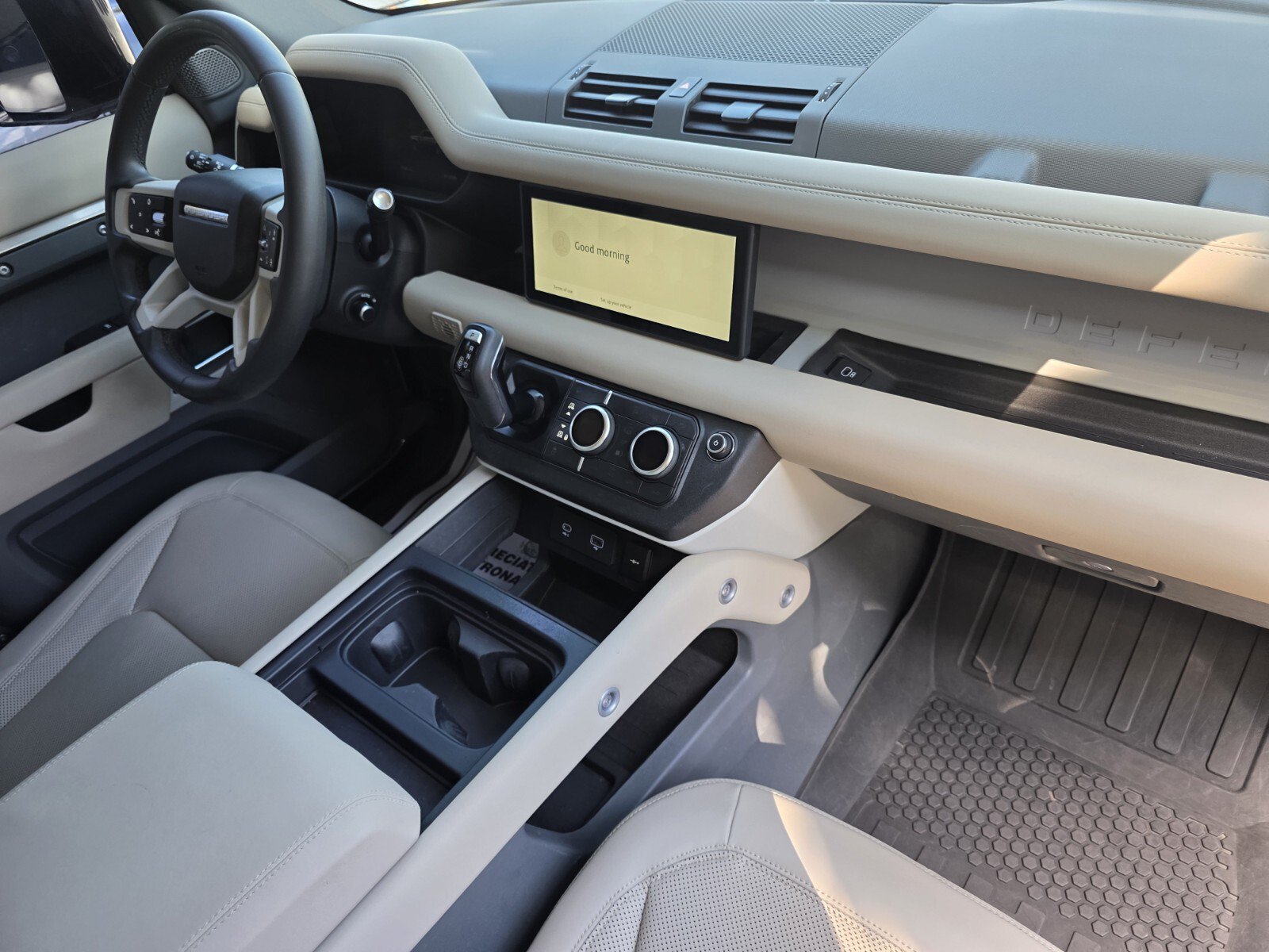 Certified 2024 Land Rover Defender 110 S AWD/4WD image 28