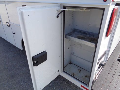 Used 2020 Ford Transit 350 DRW w/ Interior Upgrade Package image 29