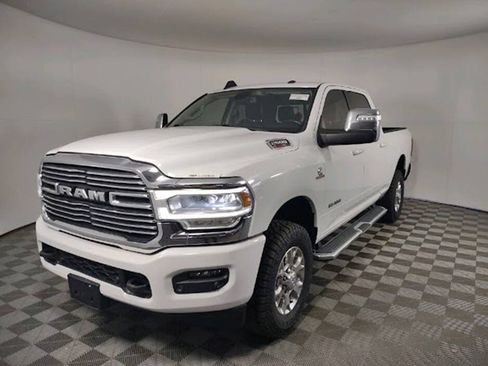 Used 2023 RAM 2500 Laramie AWD/4WD image 1