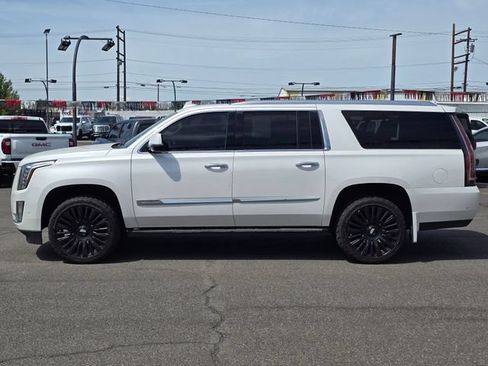 Used 2017 Cadillac Escalade ESV Premium Luxury AWD/4WD image 2