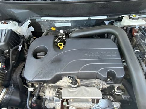 Used 2023 Chevrolet Equinox LT w/ Driver Convenience Package AWD/4WD image 32