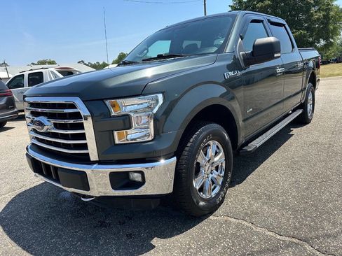 Used 2015 Ford F150 XLT w/ Equipment Group 301A Mid AWD/4WD image 8
