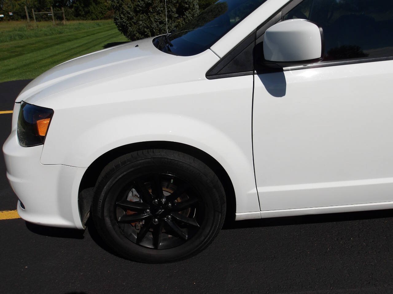 Used 2019 Dodge Grand Caravan GT FWD image 32