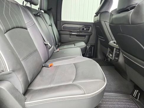 New 2025 RAM 2500 Limited image 34
