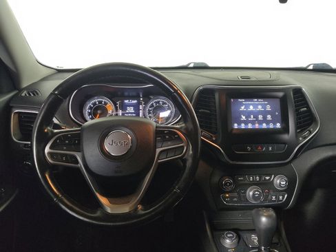 Used 2021 Jeep Cherokee Latitude Lux w/ Sun & Sound Group AWD/4WD image 22