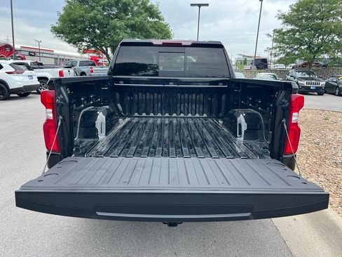 Used 2020 Chevrolet Silverado 1500 LTZ w/ LTZ Premium Package AWD/4WD image 32