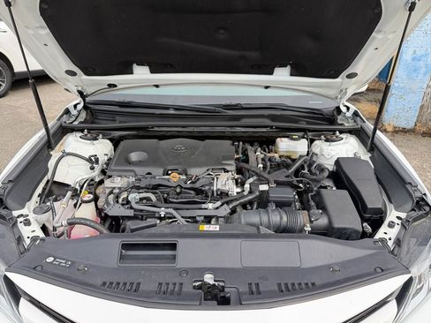 Used 2020 Toyota Camry LE FWD image 29