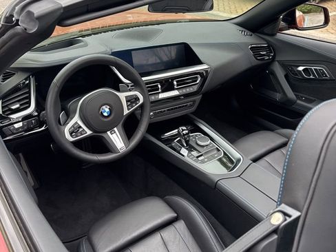 Used 2025 BMW Z4 sDrive30i w/ Premium Package image 10