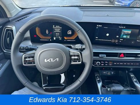 New 2025 Kia Sorento EX w/ Panoramic Sunroof Package image 16