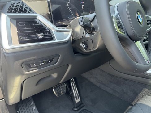 Used 2026 BMW X5 xDrive40i w/ M Sport Package image 13