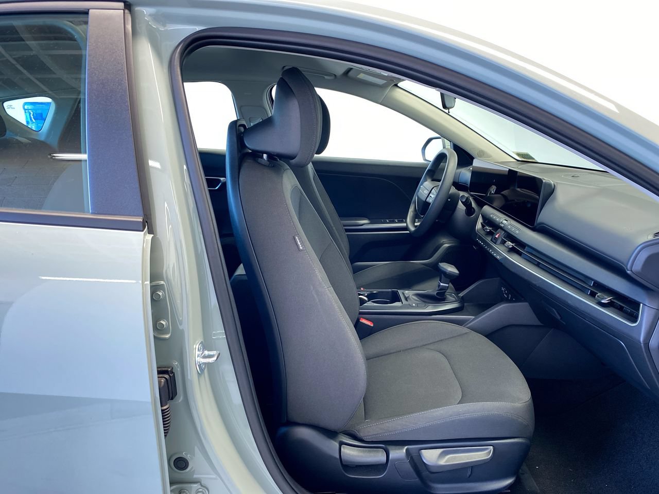 Certified 2026 Kia K4 FWD image 28