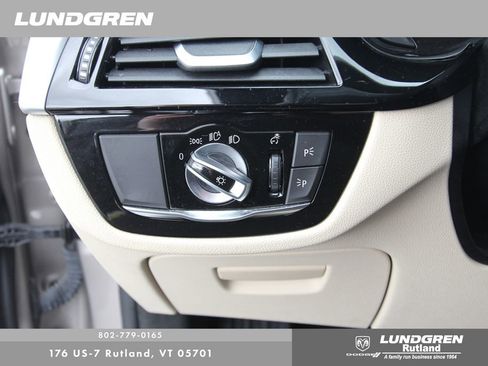 Used 2019 BMW 540i xDrive image 13