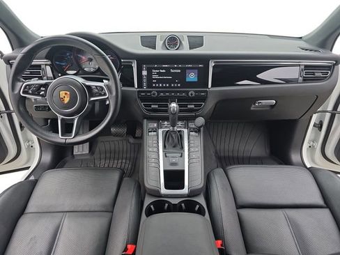 Used 2021 Porsche Macan S image 9