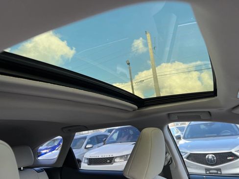 Used 2021 Lexus RX 350L FWD w/ Premium Package image 9