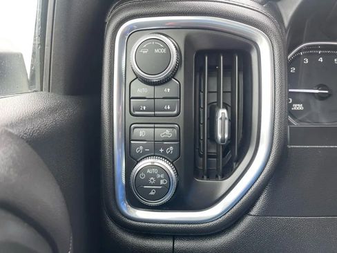 Used 2021 GMC Sierra 2500 SLT w/ SLT Premium Package AWD/4WD image 34