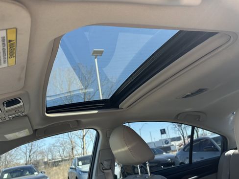 Used 2017 Subaru Legacy 2.5i Limited image 29