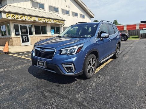 Used 2020 Subaru Forester Touring AWD/4WD image 1