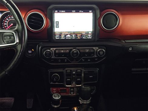 Used 2020 Jeep Gladiator Rubicon image 16
