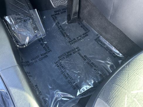 Used 2021 Toyota RAV4 XLE image 17