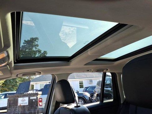 Used 2015 Mercedes-Benz GLK 350 4MATIC image 22