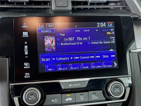 Used 2018 Honda Civic Touring image 16