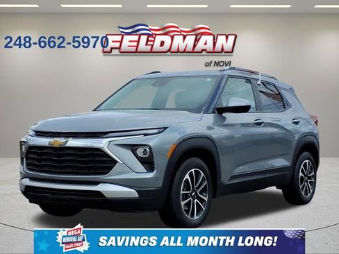 Used 2024 Chevrolet TrailBlazer LT w/ LT Cold Weather Package AWD/4WD image 1