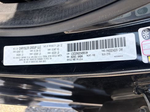 Used 2012 Dodge Avenger SE FWD image 24