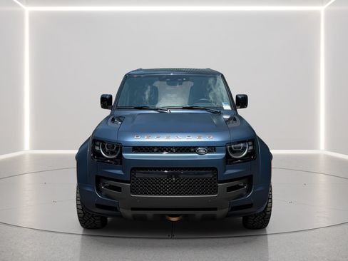 Certified 2026 Land Rover Defender 110 OCTA AWD/4WD image 8