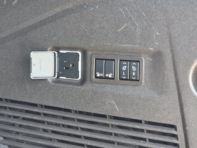 Used 2023 GMC Yukon XL Denali w/ LPO, Floor Liner Package RWD image 35