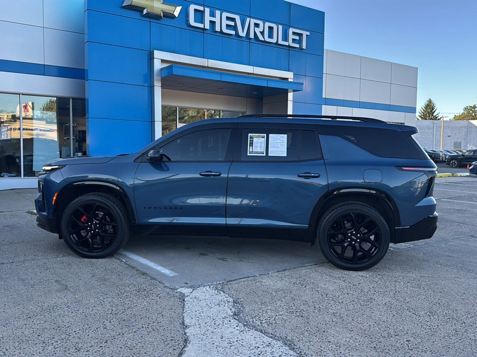Used 2024 Chevrolet Traverse RS w/ LPO, Floor Liner Package AWD/4WD image 8
