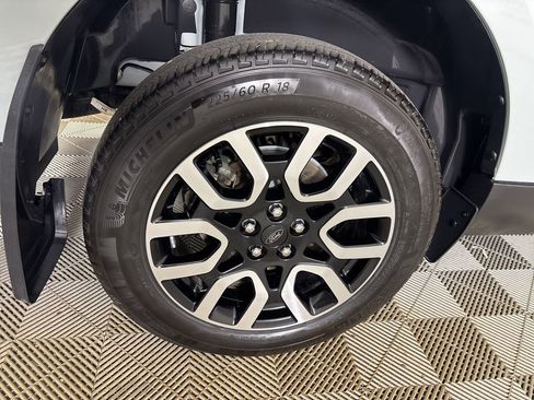 Used 2024 Ford Maverick Lariat w/ 4K Tow Package image 31