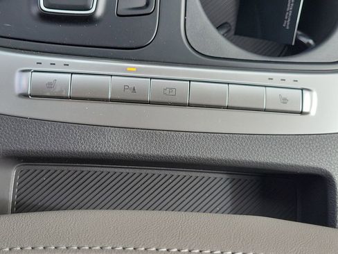 New 2026 Kia Carnival LXS image 22