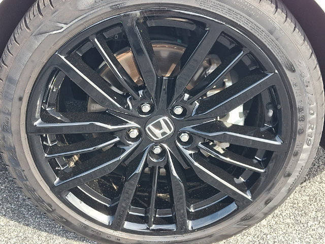 Used 2023 Honda Accord Touring image 10
