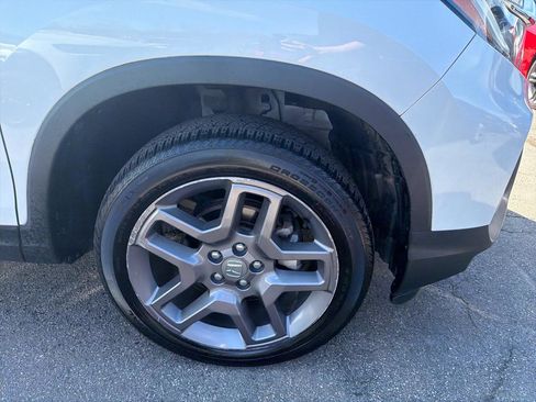 Used 2023 Honda Passport EX-L image 4