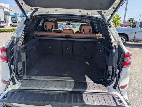 Used 2022 BMW X5 sDrive40i w/ M Sport Package RWD image 14