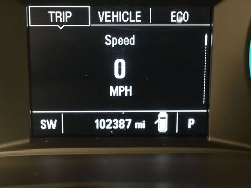 Used 2021 Chevrolet Traverse LS FWD image 10