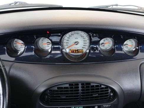 Used 2001 Chrysler Prowler RWD image 17
