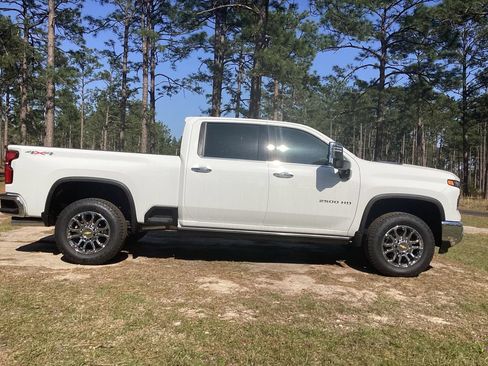 New 2026 Chevrolet Silverado 2500 LTZ AWD/4WD image 5