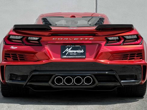 Used 2023 Chevrolet Corvette Z06 w/ Chrome Exterior Badge Package RWD image 9