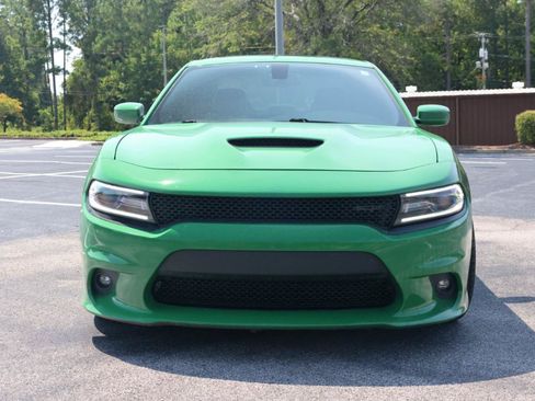 Used 2015 Dodge Charger R/T Scat Pack w/ Beats Audio Group RWD image 8